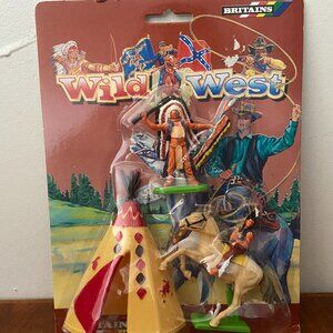 Vintage Britains Ltd. Wild West #7420 Mounted Horse Indian Teepee Chief Figures